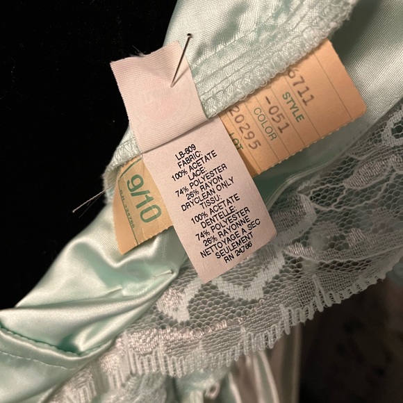 ALFRED ANGELO VINTAGE 80’s PALE AQUA BLUE LACE & SATIN FORMAL DRESS GOWN - Picture 12 of 15